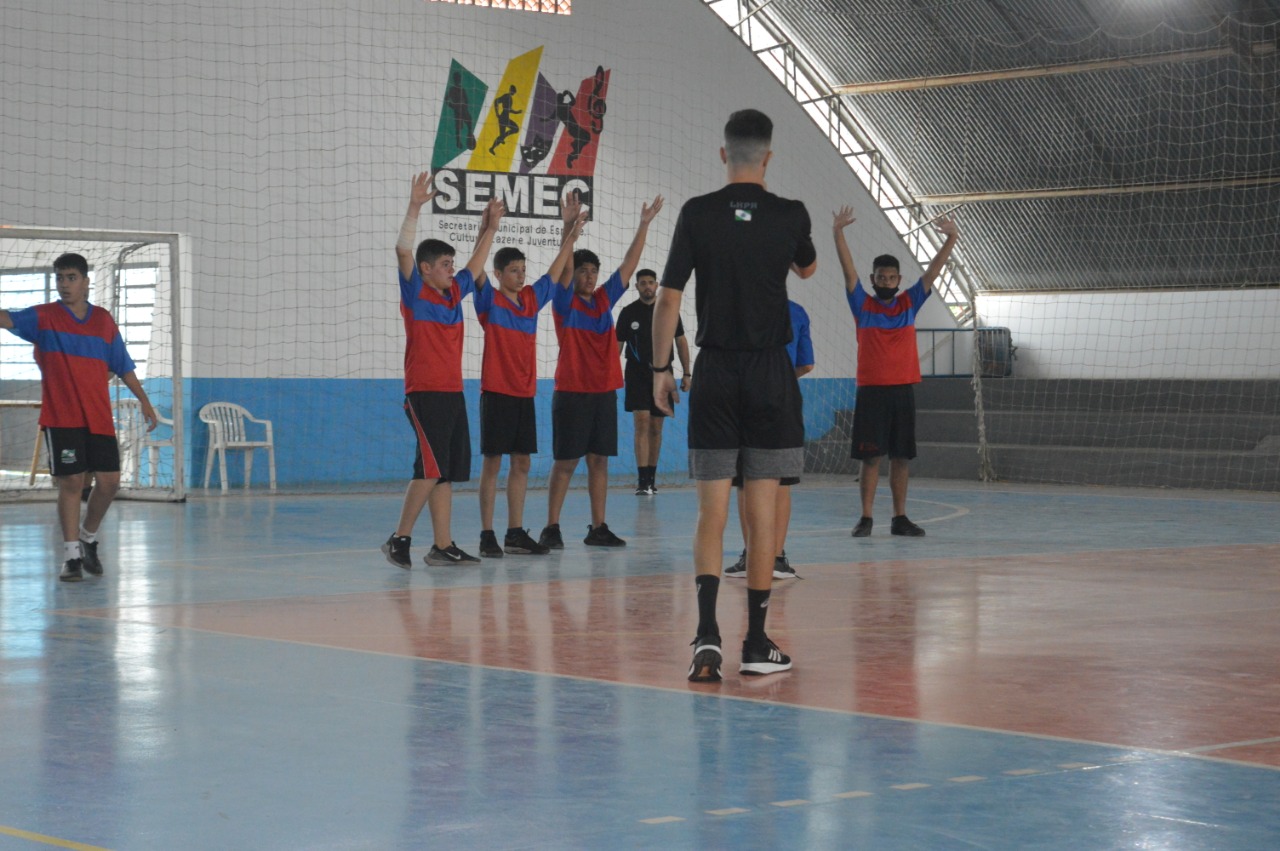 Atleta do projeto PRO-FUTURO Atletismo é destaque dos Jogos Escolares do  Paraná – Prefeitura Municipal de Colombo