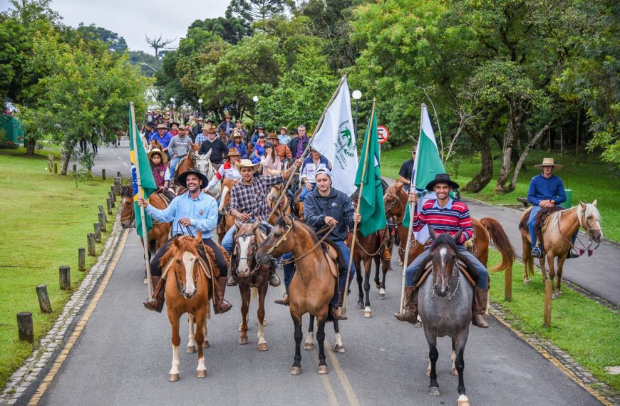 Colombo realiza 2° Cavalgada Solidária em junho