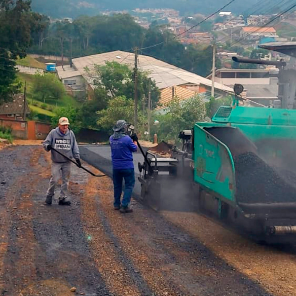 Rua da Bromélia recebe melhorias do Programa Mais Ruas Renovadas