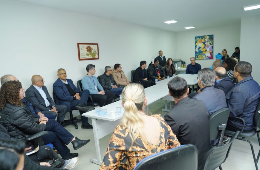 Colombo valoriza a liberdade religiosa e o respeito à fé de todos