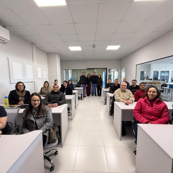 Workshop sobre Inteligência Artificial capacita servidores municipais