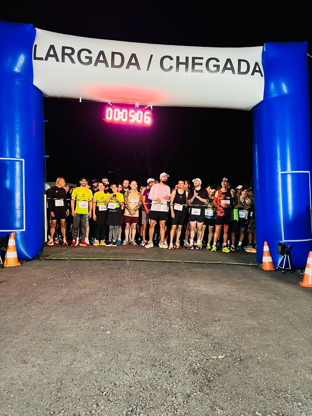 Corrida da Lua Cheia reúne mais de 250 atletas em edição especial do Dia dos Pais
