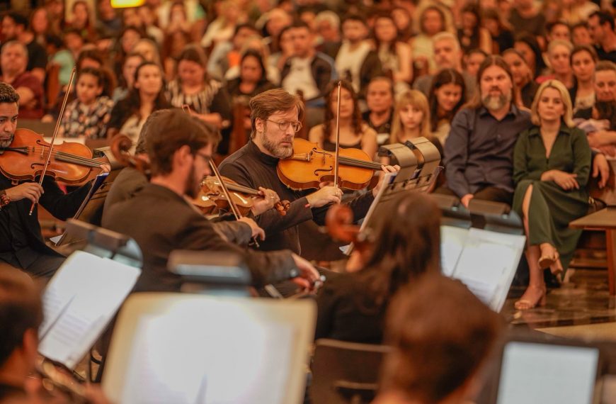 Orquestra Sinfônica do Paraná emociona público colombense em apresentações gratuitas