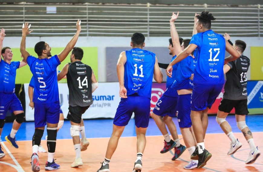 Vôlei de Colombo encerra temporada com medalha de bronze e se consolida entre os melhores do Paraná