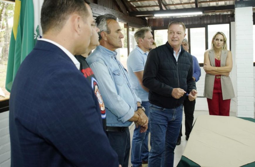 Colombo garante pagamento do Piso Nacional do Magistério a partir de dezembro