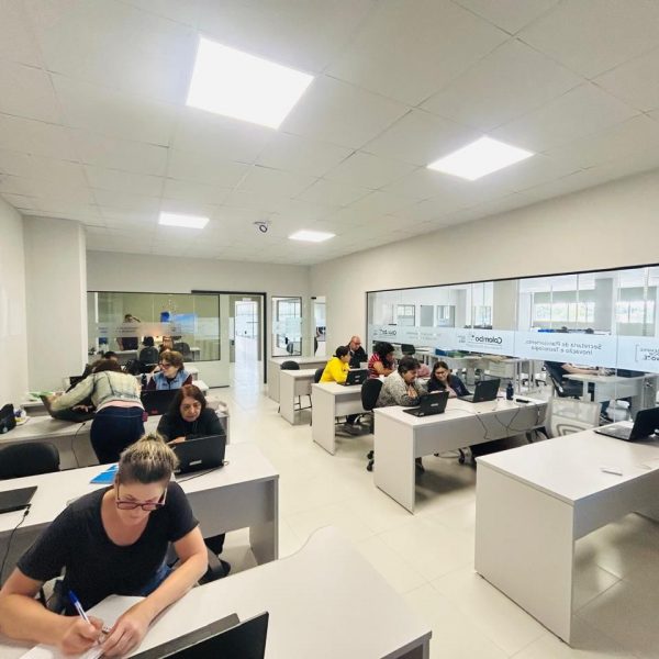 Segurados da Colombo Previdência conquistam o mundo digital em curso gratuito