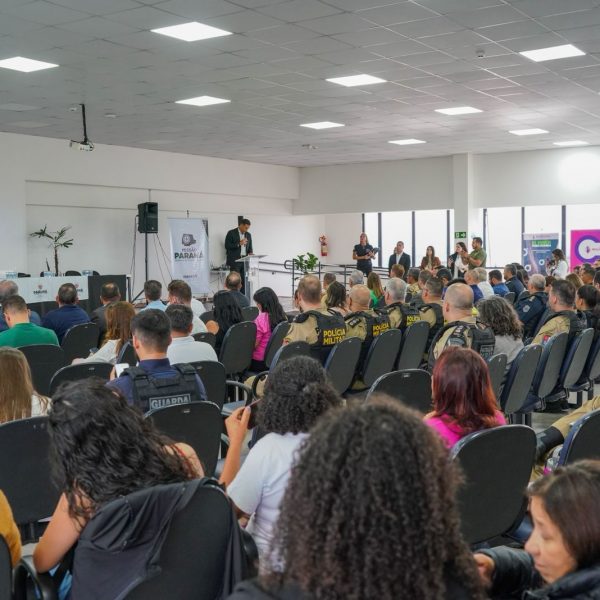 Programa Mulher Segura reúne autoridades e promove ações de proteção às mulheres de Colombo