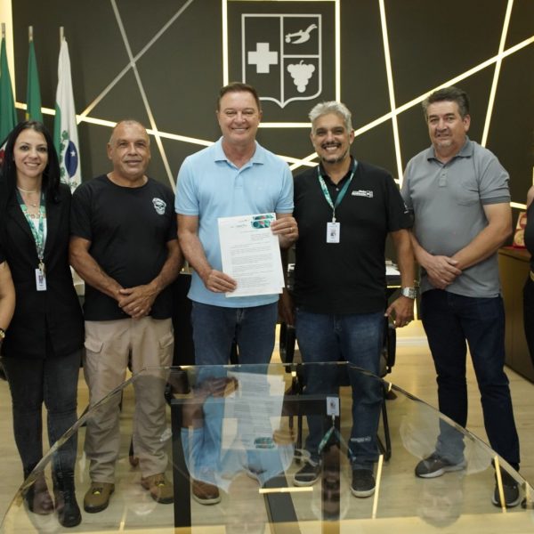 Colombo institui política municipal de apoio à proteção animal e cria rede formal para protetores independentes