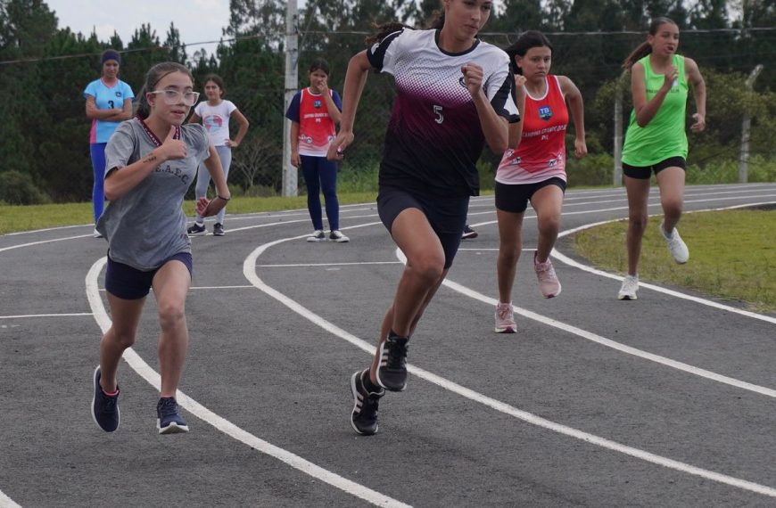 Colombo garante vagas na fase final dos Jogos Escolares do Paraná após destaque regional