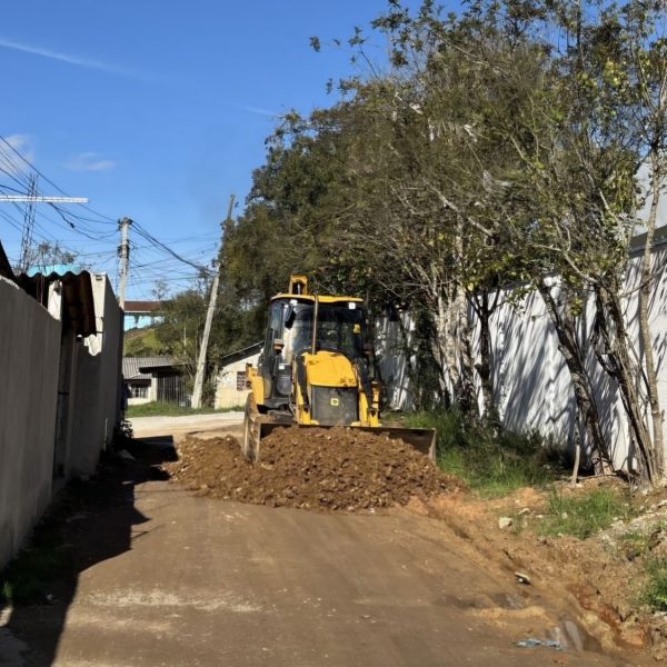 Melhorias nas ruas do Jardim das Graças II confirmam parceria entre moradores, projeto social e Prefeitura de Colombo