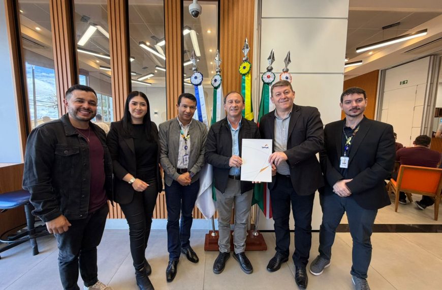 Colombo e Senac firmam parceria para oferecer cursos profissionalizantes gratuitos