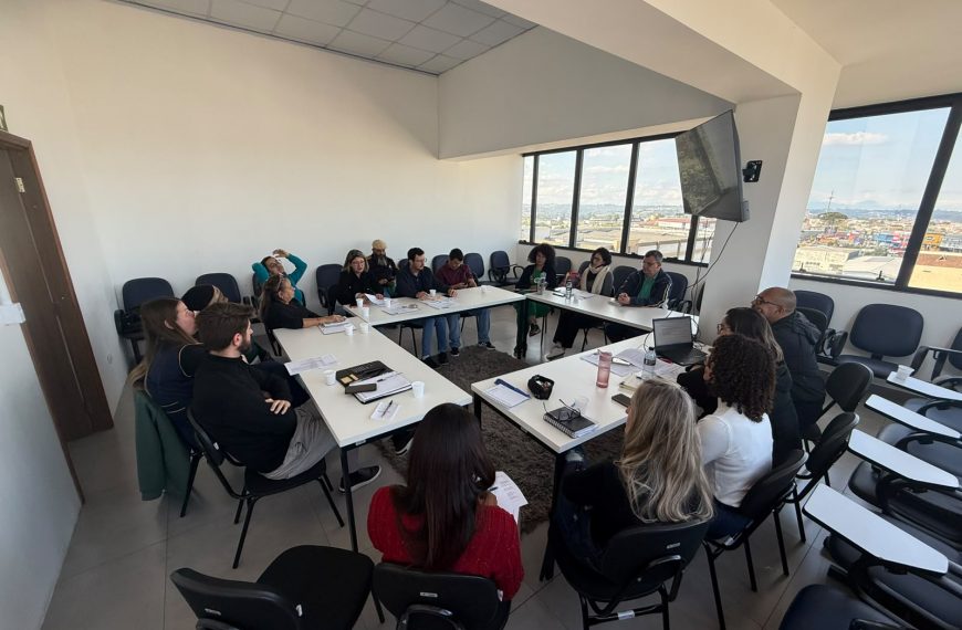 Colombo começa a elaborar plano que definirá rumos da educação até 2037